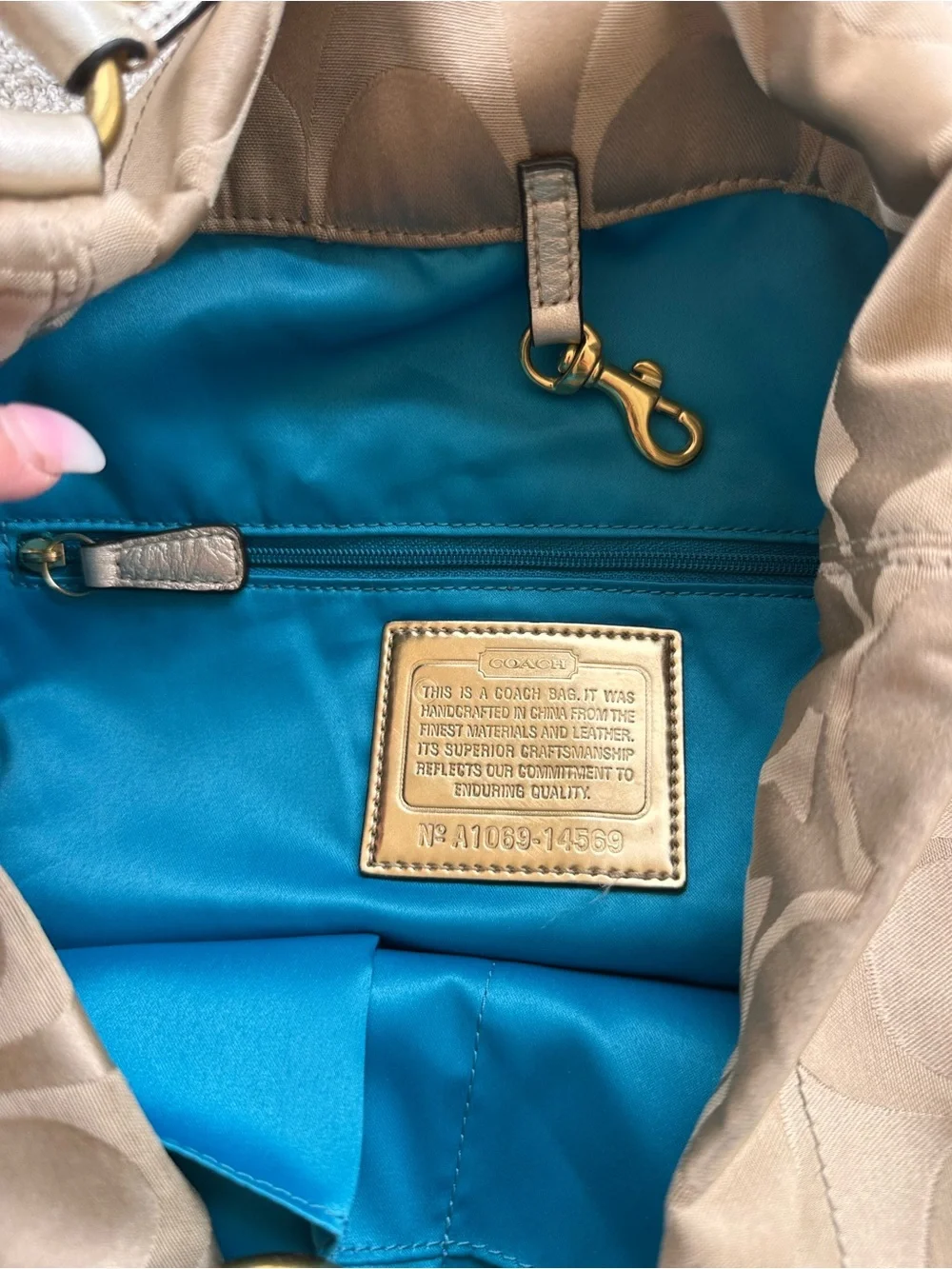 Coach poppy Bella  Signature large Tote with Gold Accents